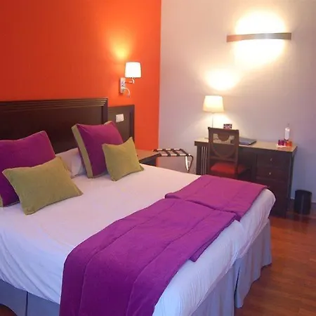 Escuela Hotel Santa Brigida (Gran Canaria)