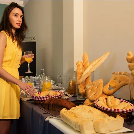 Escuela فندق سانتا بريخيذا