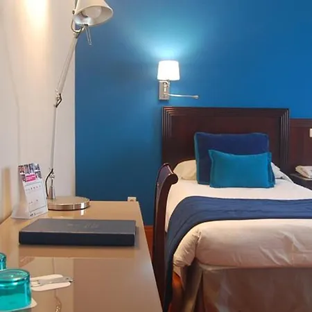 Escuela 4* Santa Brigida (Gran Canaria)