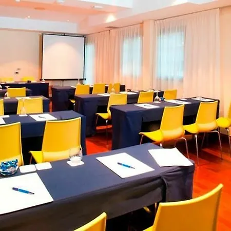 Escuela Hotel 4*